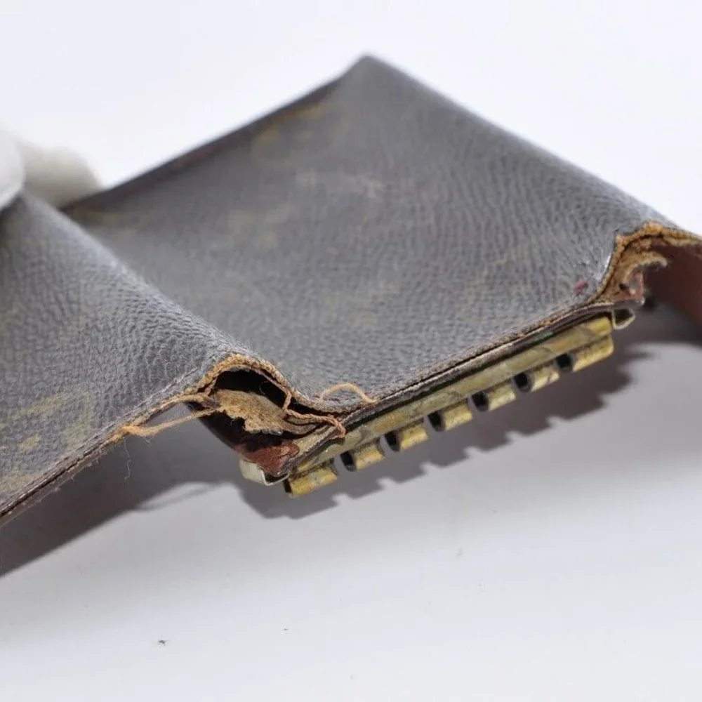 Louis Vuitton Monogram Key Holder/Wallet #1622***